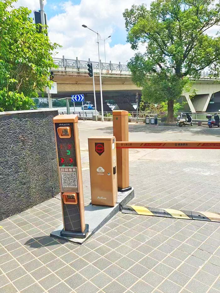 公園車(chē)牌識(shí)別系統(tǒng)